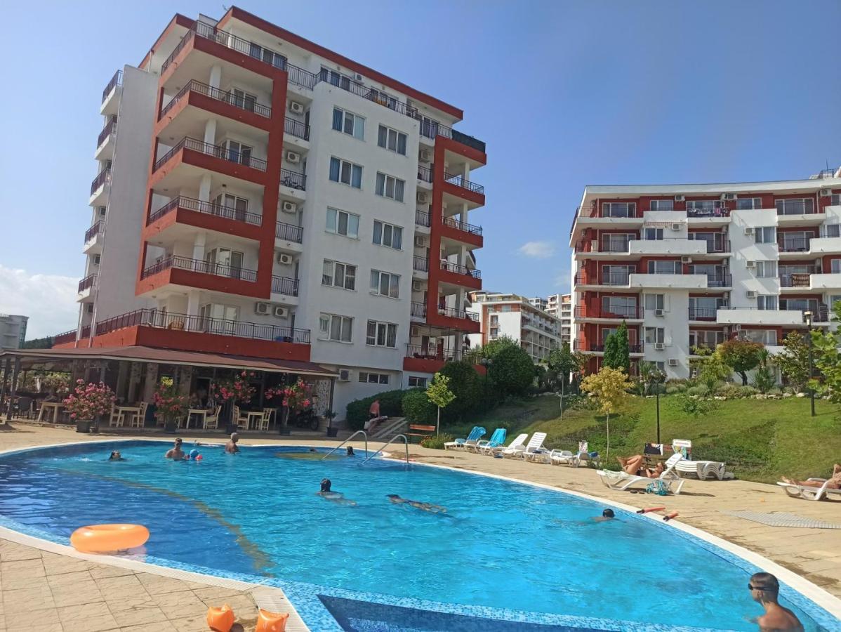 Частни Апартаменти За Гости - Панорама Бийч-Форд Нокс Sveti Vlas Eksteriør billede